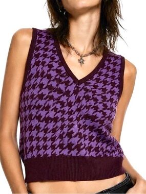 PacSun Knit Sweater Vest Purple and Brown Houndstooth - V-Neck
